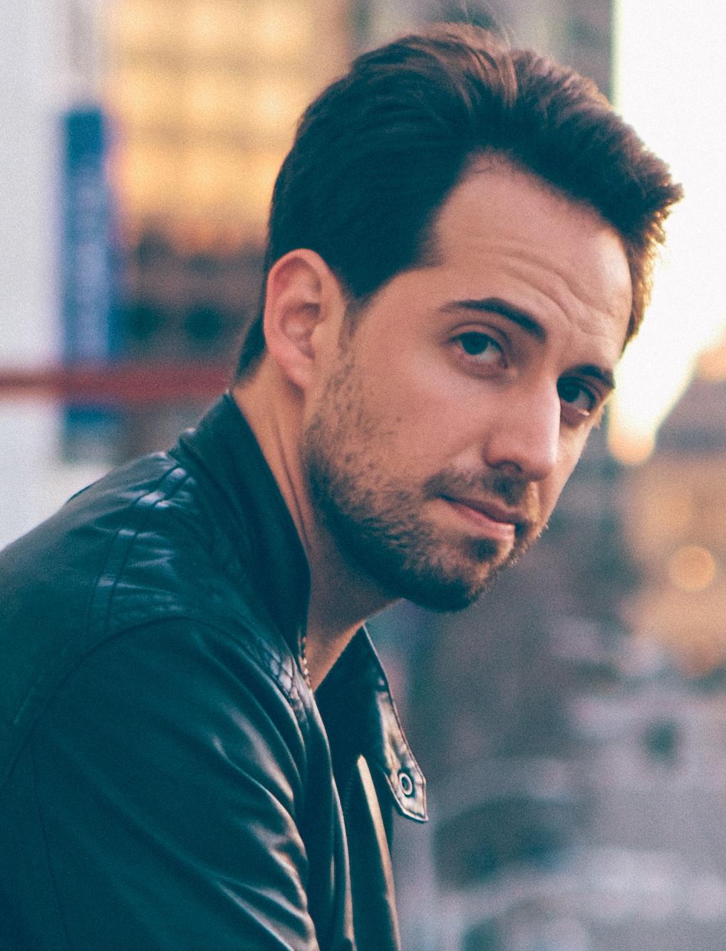 Ray Chase — Biografi Aktor, Film, Penghargaan & Fakta