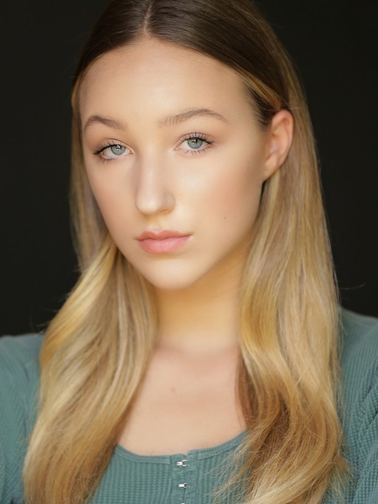 Ava Michelle — Biografi Aktor, Film, Penghargaan & Fakta