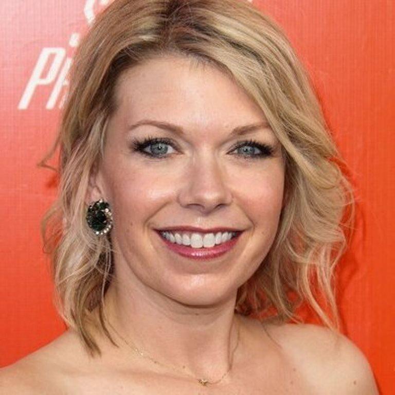 Mary Elizabeth Ellis — Biografi Aktor, Film, Penghargaan & Fakta